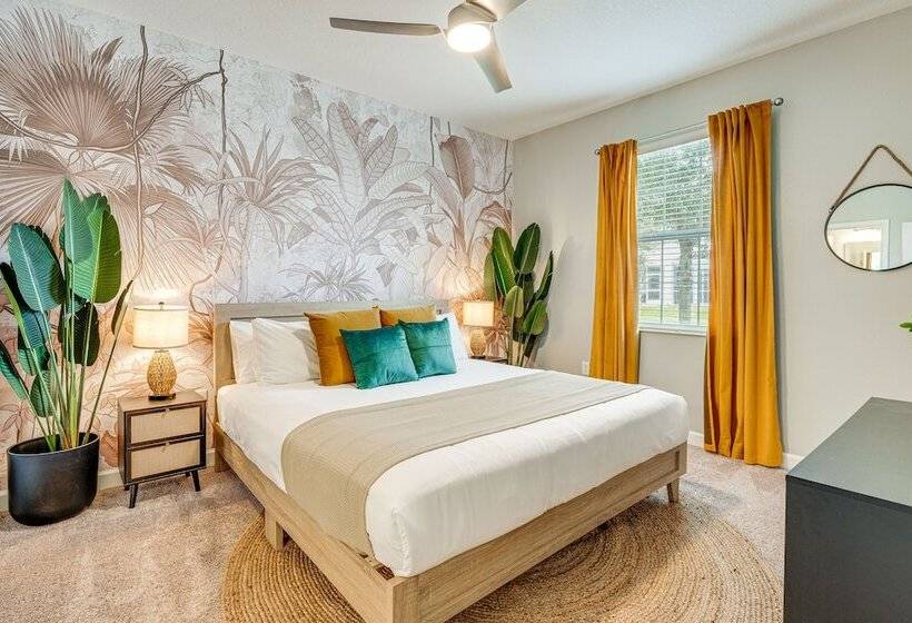 Disney Getaway W/ Game Room & Home Theater!