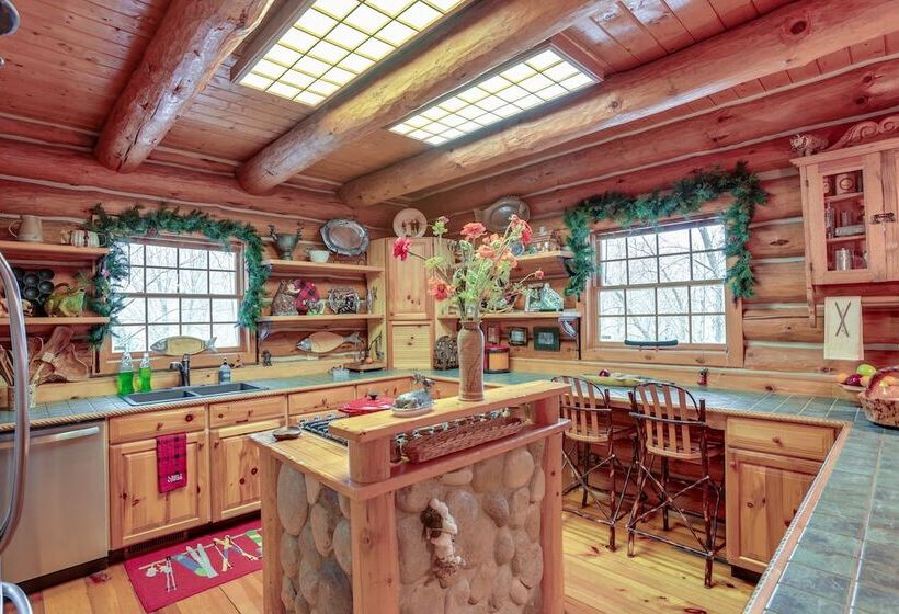 Quiet Thompsonville Log Home: Deck & River Access!