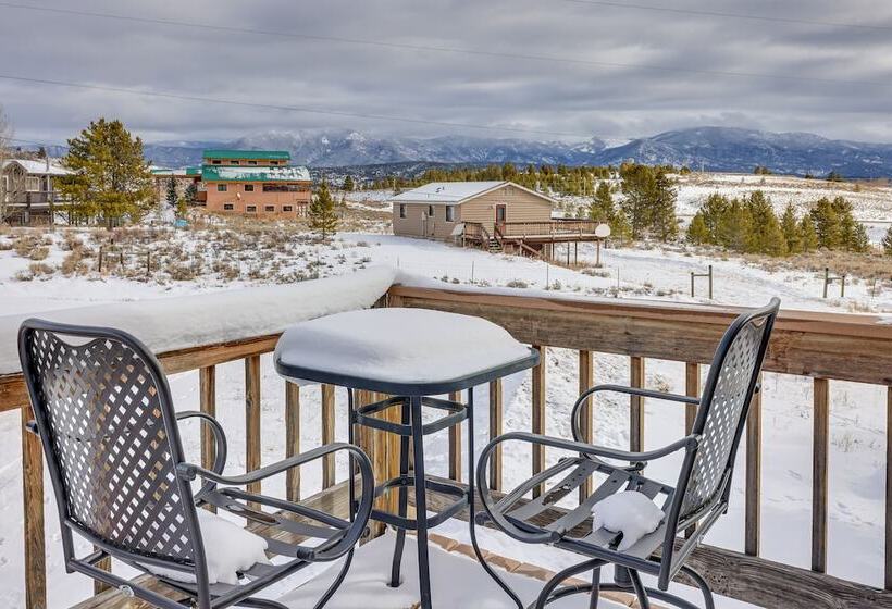 Enjoy Deck + Mtn Views: Grand Lake Retreat!
