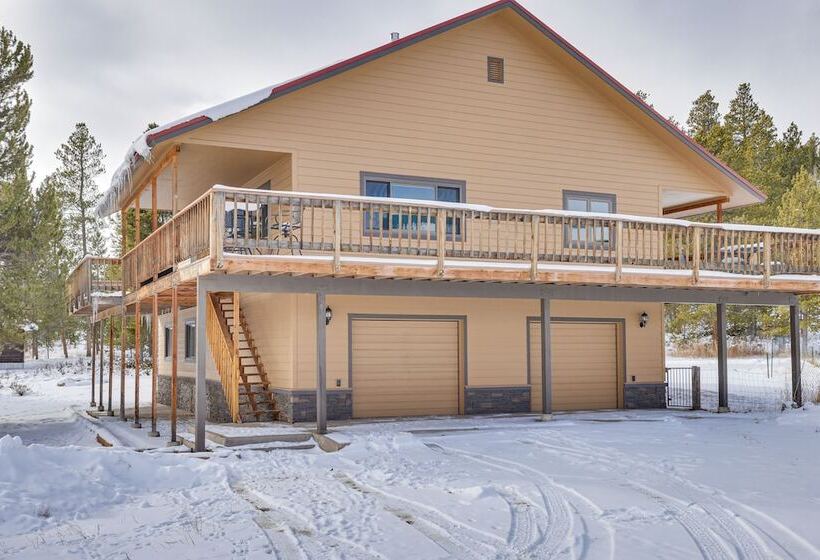Enjoy Deck + Mtn Views: Grand Lake Retreat!
