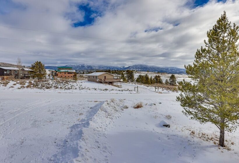 Enjoy Deck + Mtn Views: Grand Lake Retreat!