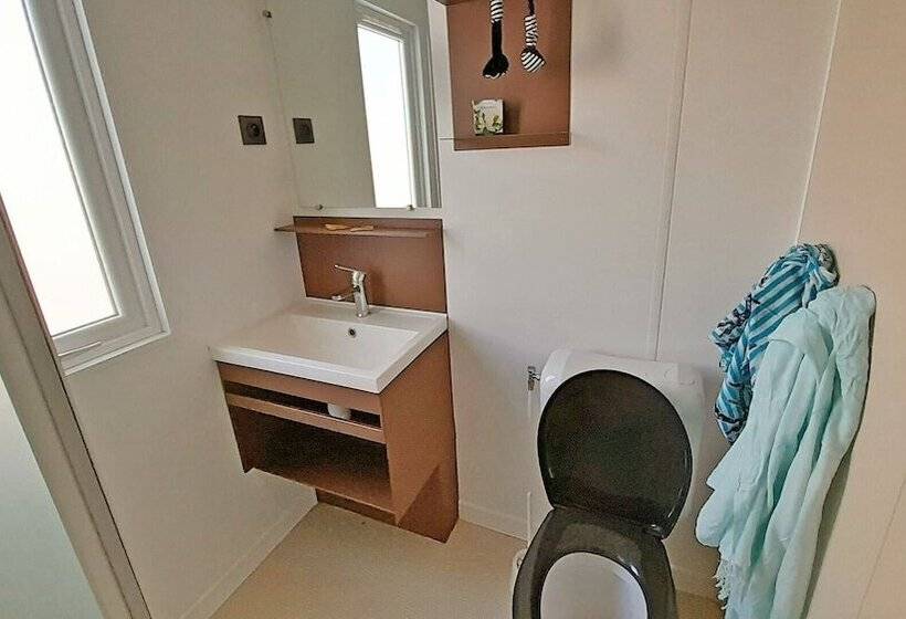 فندق Camping Rives Du Lac De Sainte Croix