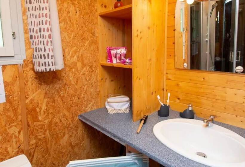 فندق Camping Rives Du Lac De Sainte Croix