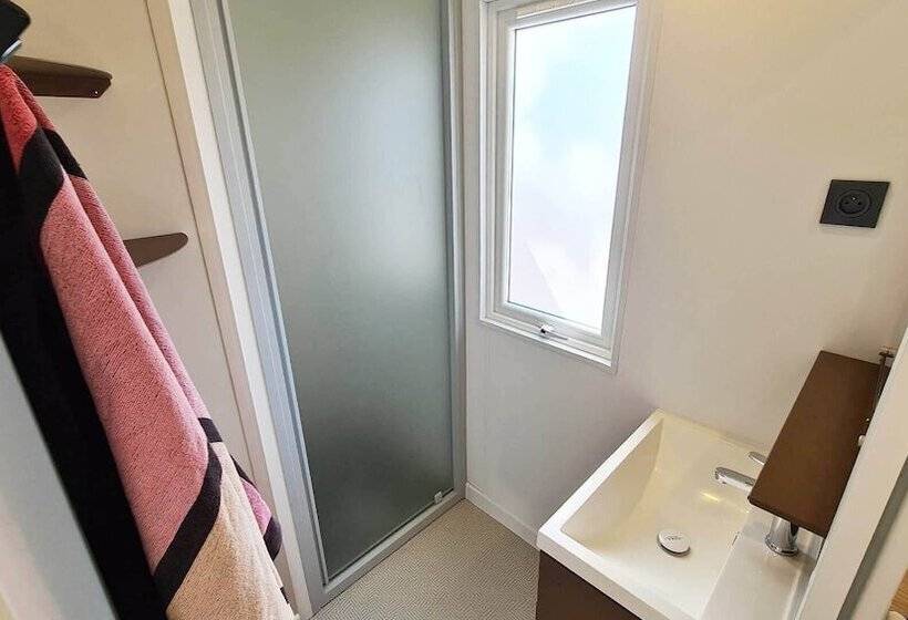 فندق Camping Rives Du Lac De Sainte Croix