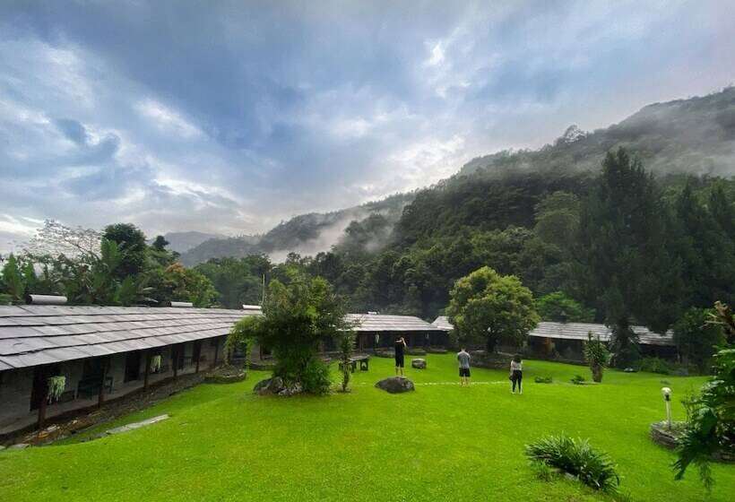 هتل Mountain Lodges Of Nepal Birethanti
