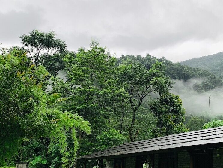 هتل Mountain Lodges Of Nepal Birethanti