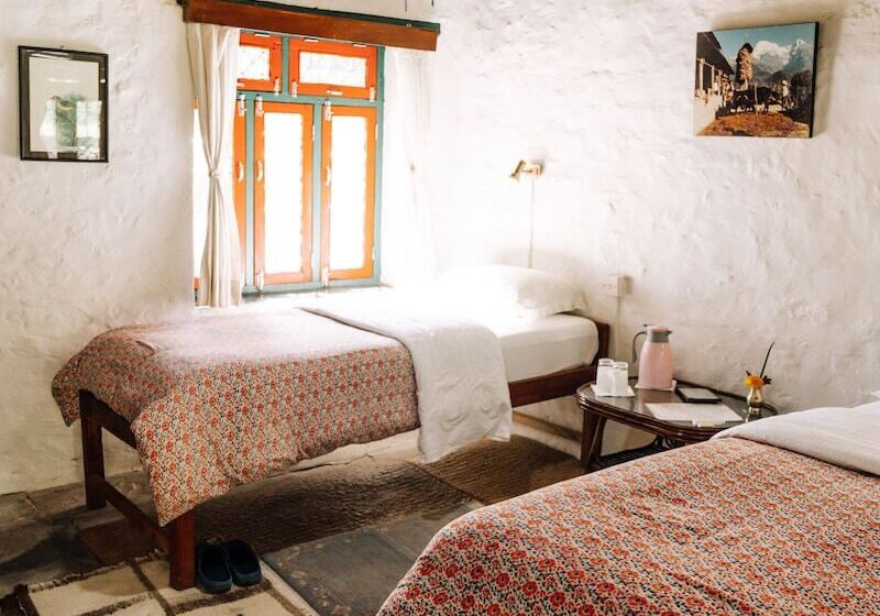 هتل Mountain Lodges Of Nepal Birethanti