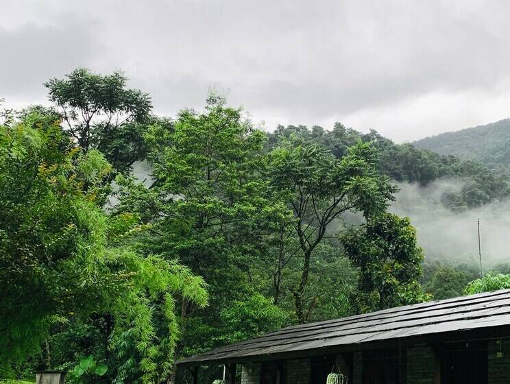 هتل Mountain Lodges Of Nepal Birethanti