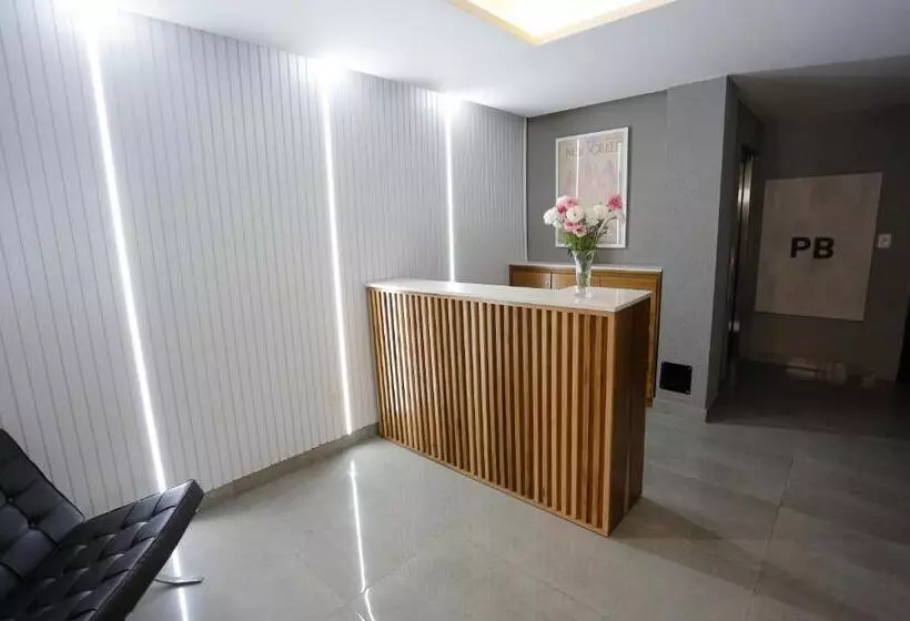 هتل Own Belgrano Studios & Suites