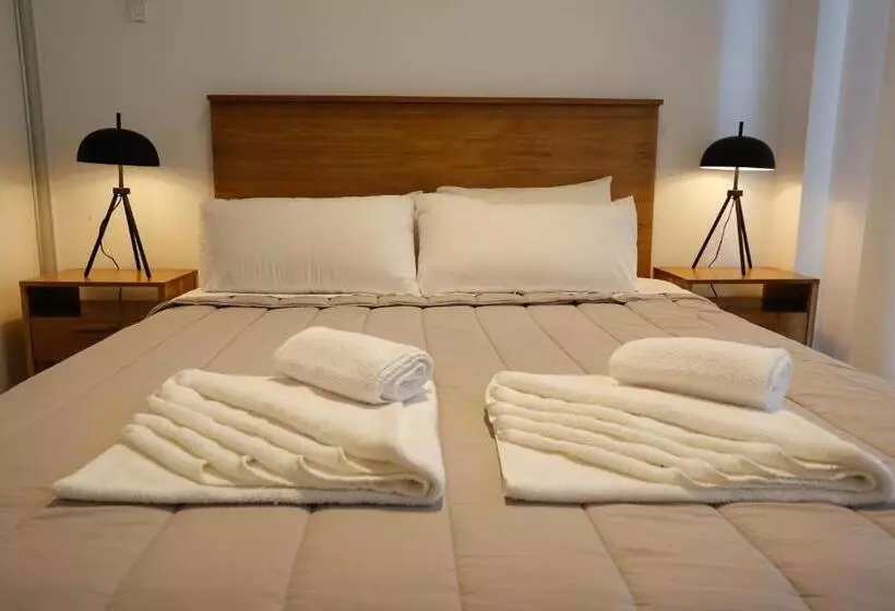 هتل Own Belgrano Studios & Suites