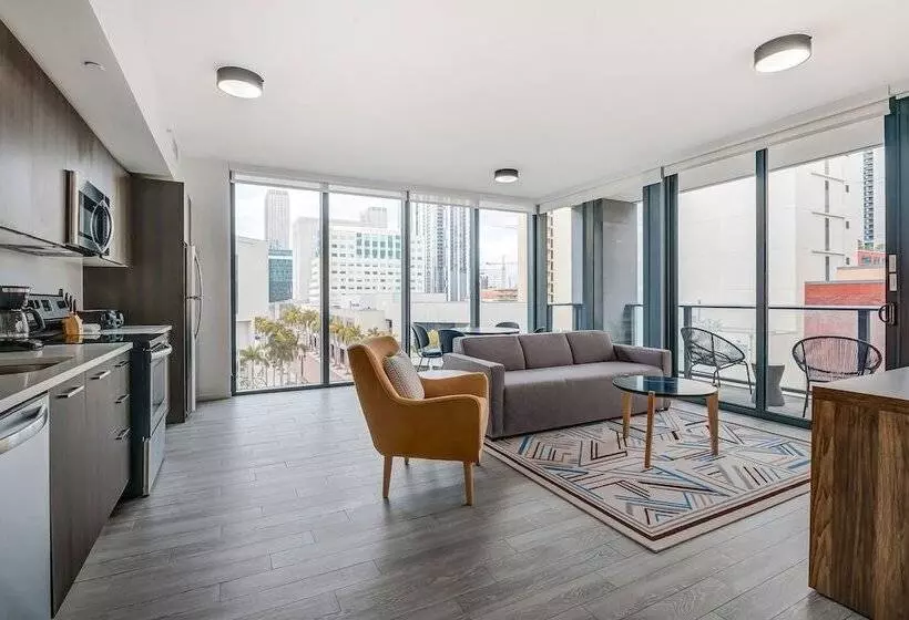 هتل Sentral Alea Miami