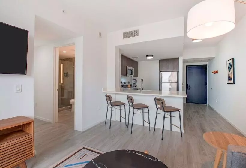 هتل Sentral Alea Miami