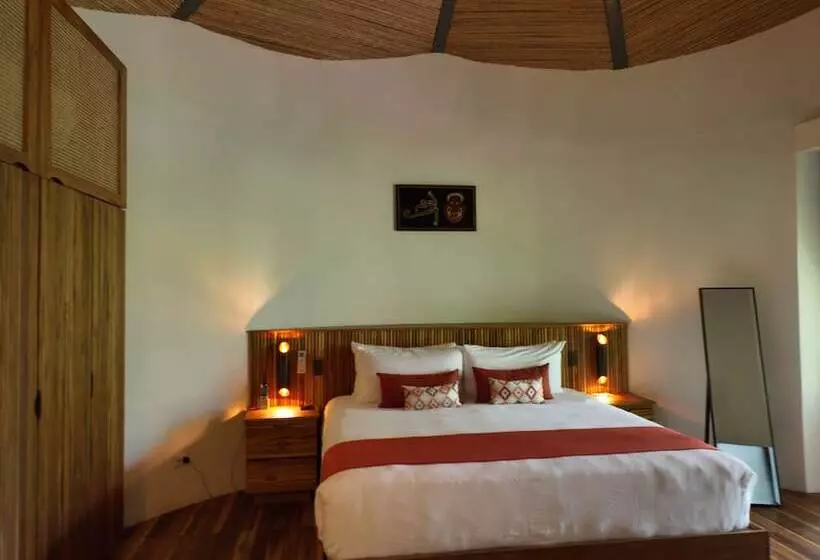 Hotelli Suitree Experience