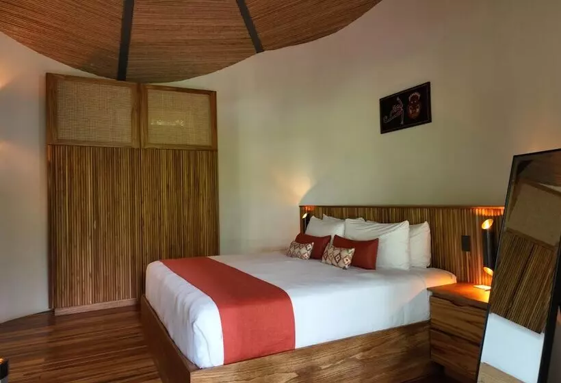 Hotelli Suitree Experience