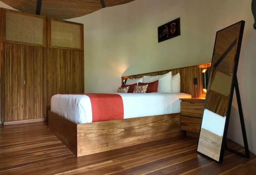 Hotelli Suitree Experience