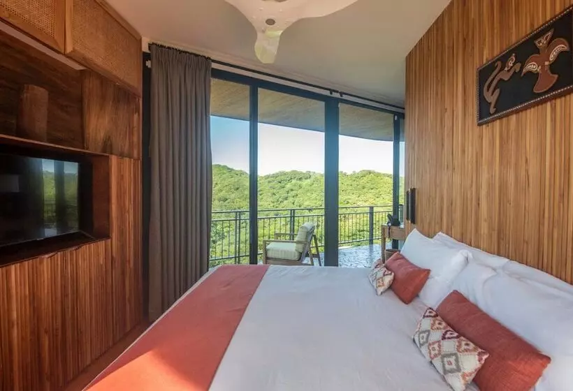 Hotelli Suitree Experience