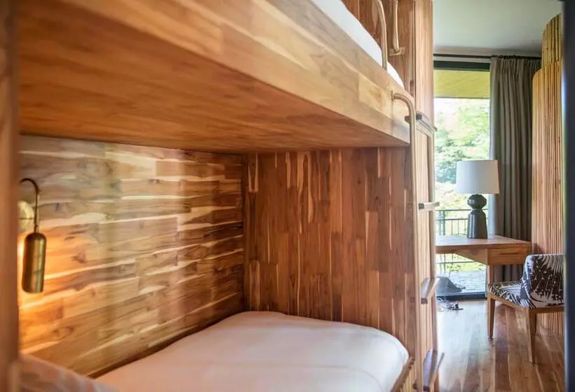 Hotelli Suitree Experience