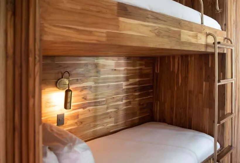 Hotelli Suitree Experience