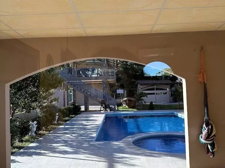 Hotelli Y Restaurante Mariana