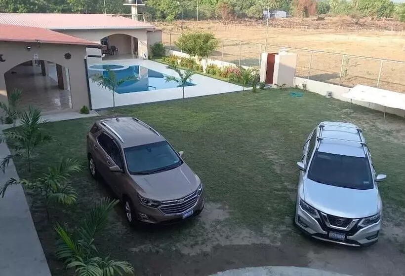 Hotelli Y Restaurante Mariana