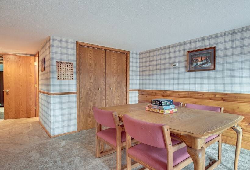 Lakefront Eagle River Cabin W/ Fire Pit & Porch