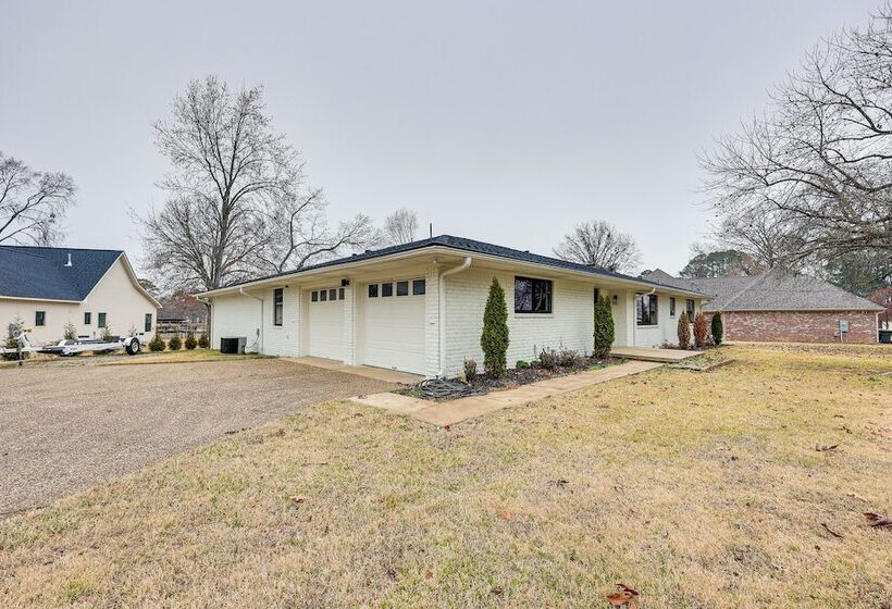 Grand Lakefront Home In Hot Springs W/ Boat Dock!