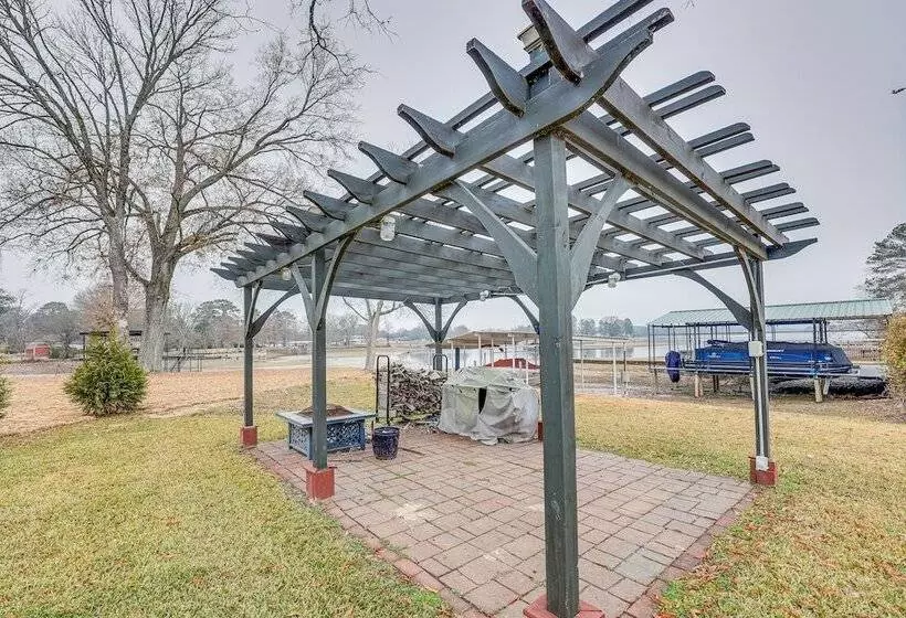 Grand Lakefront Home In Hot Springs W/ Boat Dock!