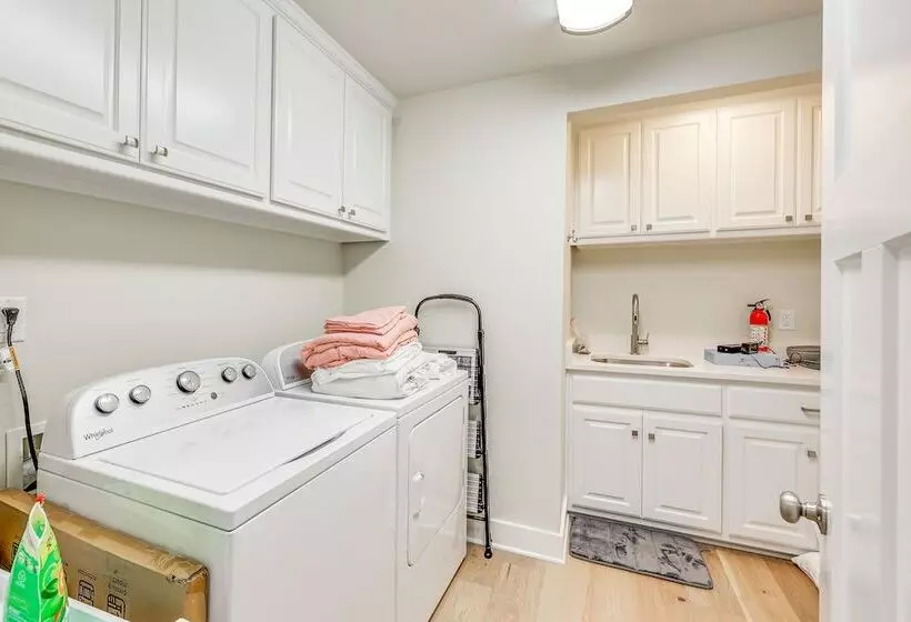 Grand Lakefront Home In Hot Springs W/ Boat Dock!