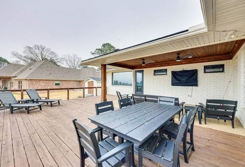 Grand Lakefront Home In Hot Springs W/ Boat Dock!