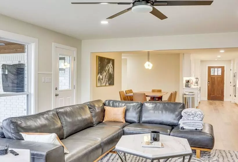 Grand Lakefront Home In Hot Springs W/ Boat Dock!