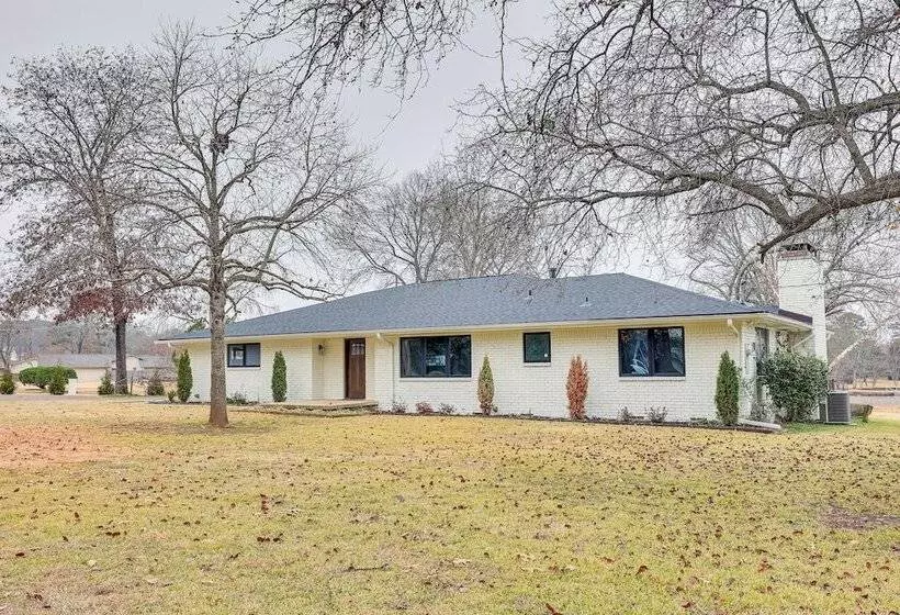 Grand Lakefront Home In Hot Springs W/ Boat Dock!