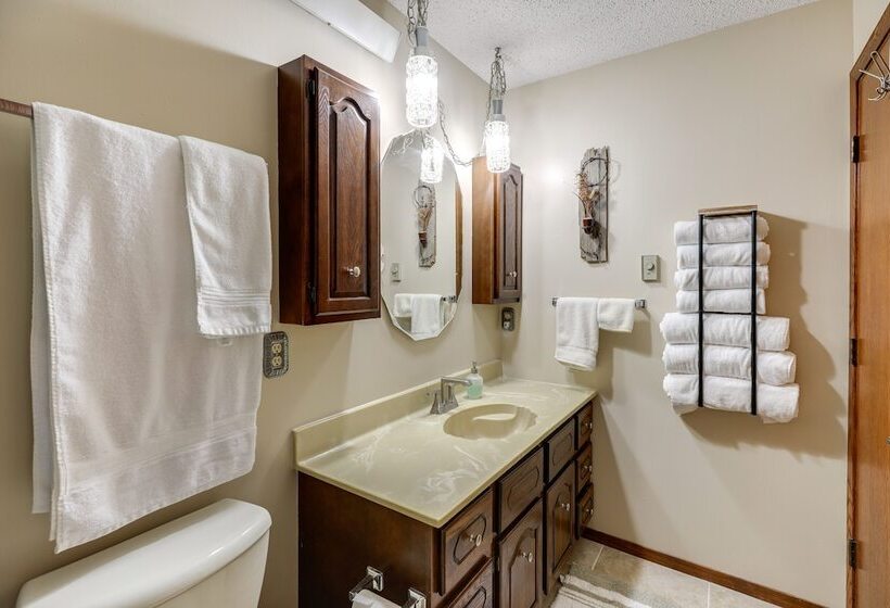 Long Pine Home: 2 Mi To State Recreation Area