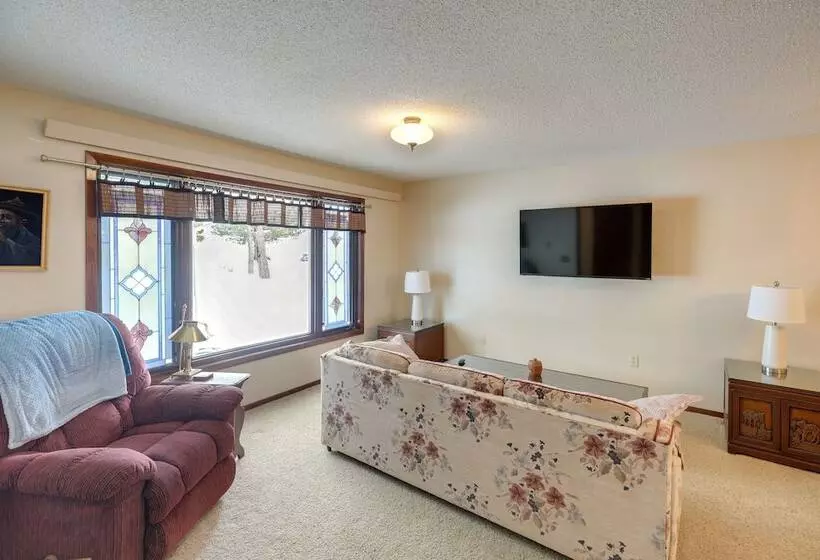 Long Pine Home: 2 Mi To State Recreation Area