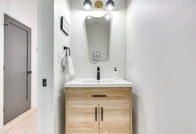 Luxe Wilmington Home: 2 Mi To Historic Downtown