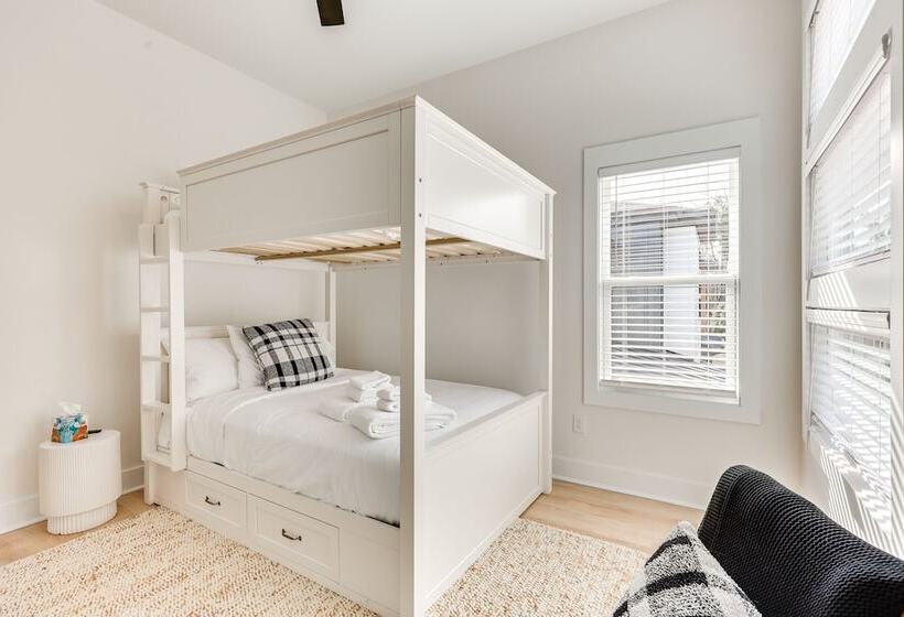 Luxe Wilmington Home: 2 Mi To Historic Downtown