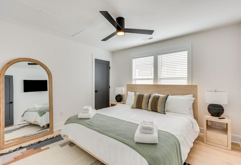 Luxe Wilmington Home: 2 Mi To Historic Downtown