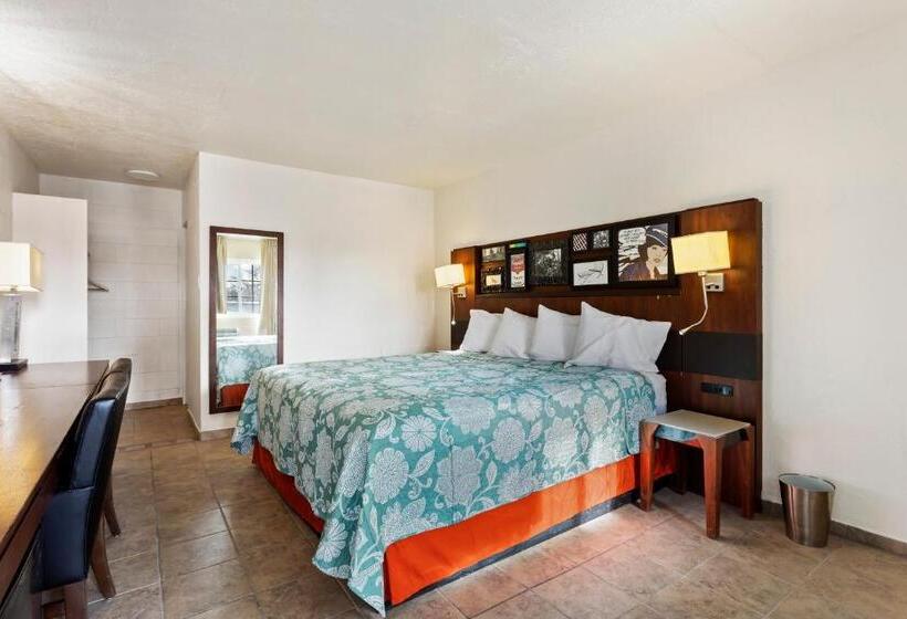 汽车旅馆 Temple View Inn