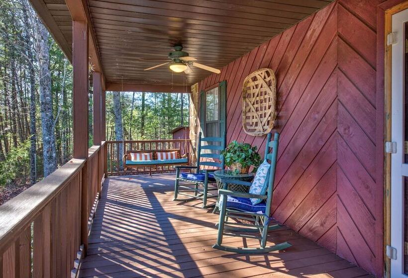 Peaceful 2br In Mountains W/ Private Hot Tub!