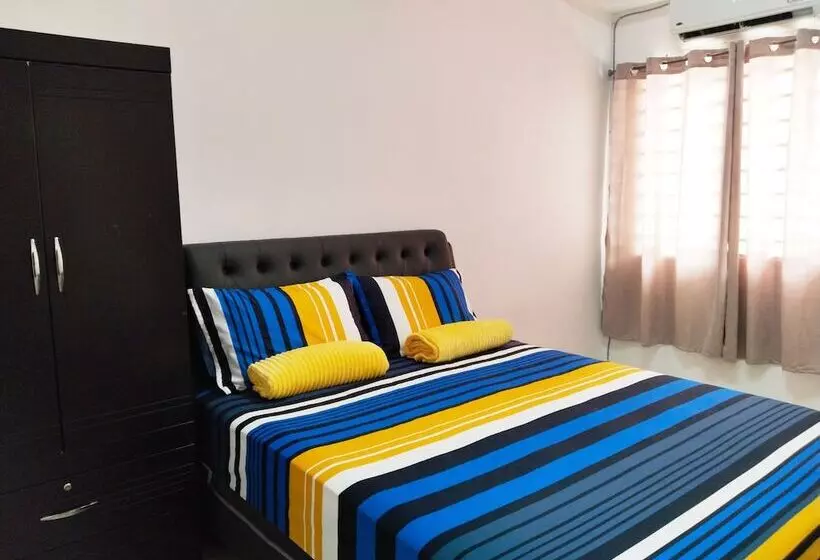 ペンション 10beds Guest House Port Dickson