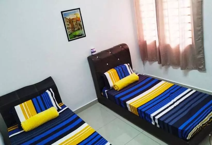 ペンション 10beds Guest House Port Dickson