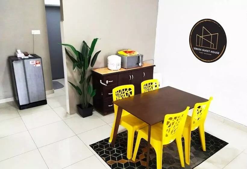 ペンション 10beds Guest House Port Dickson