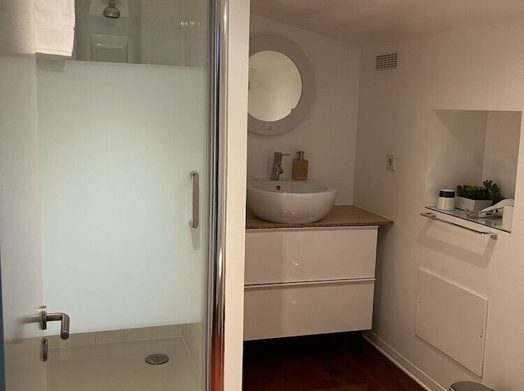 פנסיון Bergui Guesthouse