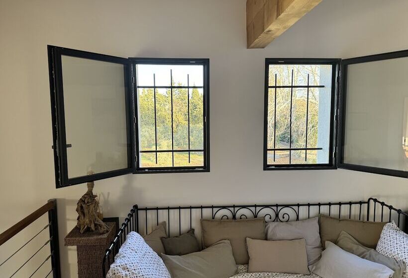 膳宿费 Mas Campau