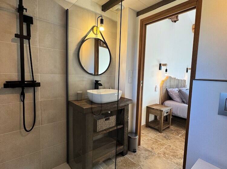 膳宿费 Mas Campau