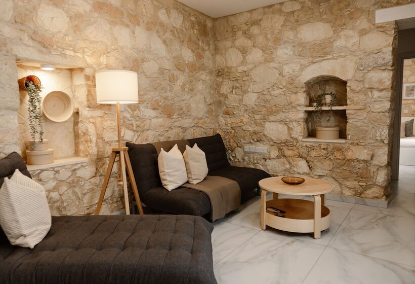 Pensionat Phaedrus Living Luxury Stone House Armou