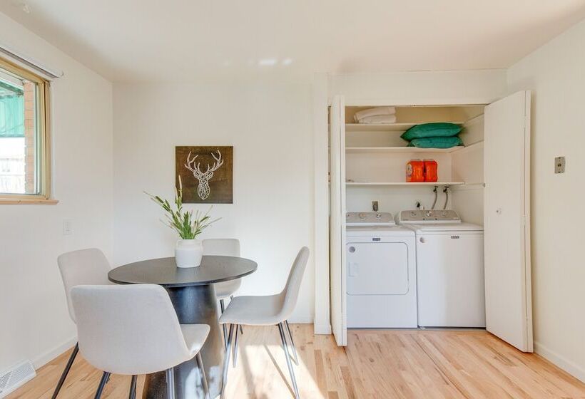 12 Mi To Red Rocks: Pet Friendly Arvada Home!