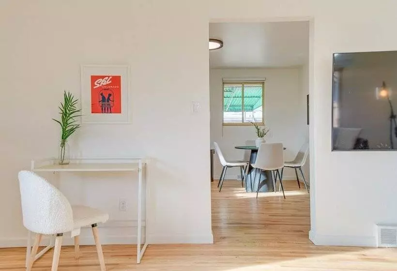 12 Mi To Red Rocks: Pet Friendly Arvada Home!