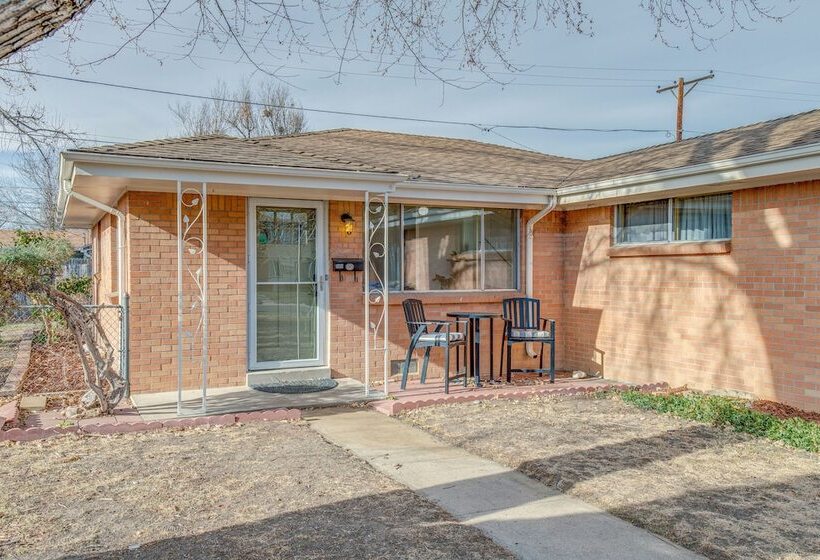 12 Mi To Red Rocks: Pet Friendly Arvada Home!