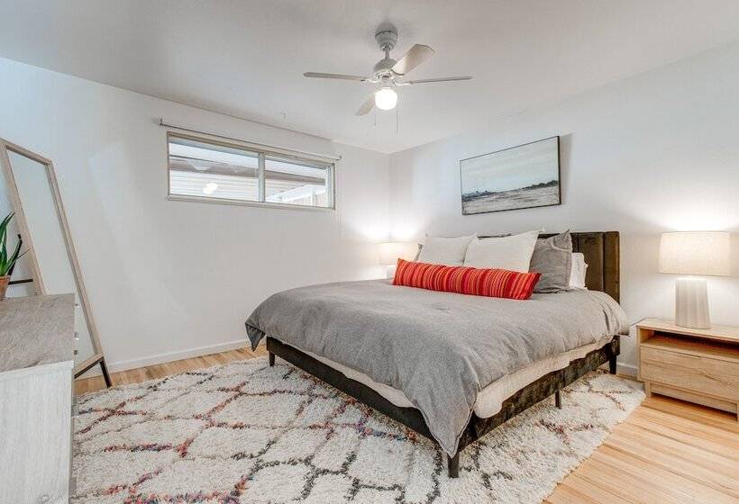 12 Mi To Red Rocks: Pet Friendly Arvada Home!