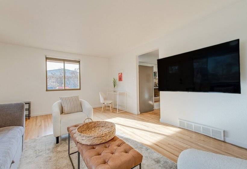 12 Mi To Red Rocks: Pet Friendly Arvada Home!